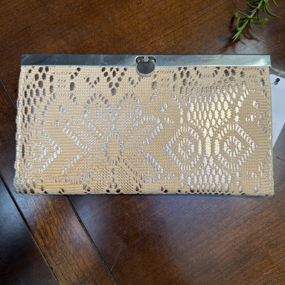 NWT Rue21 Lace Crochet Vegan Metallic Leather Clutch Wallet Bride Prom Sorority